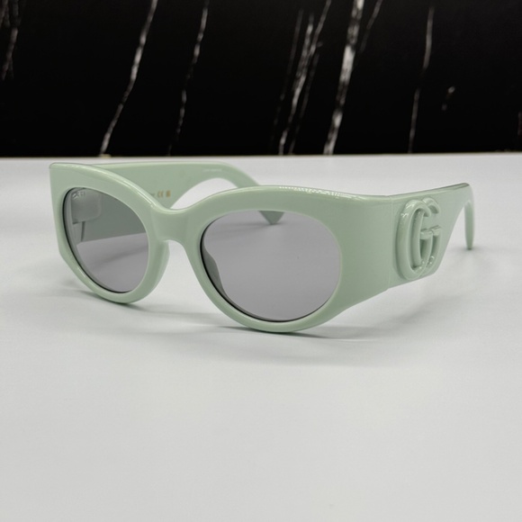 NEW AUTHENTIC GUCCI Injected Oval Frame Women Sunglasses Gucci - Picture 1 of 13
